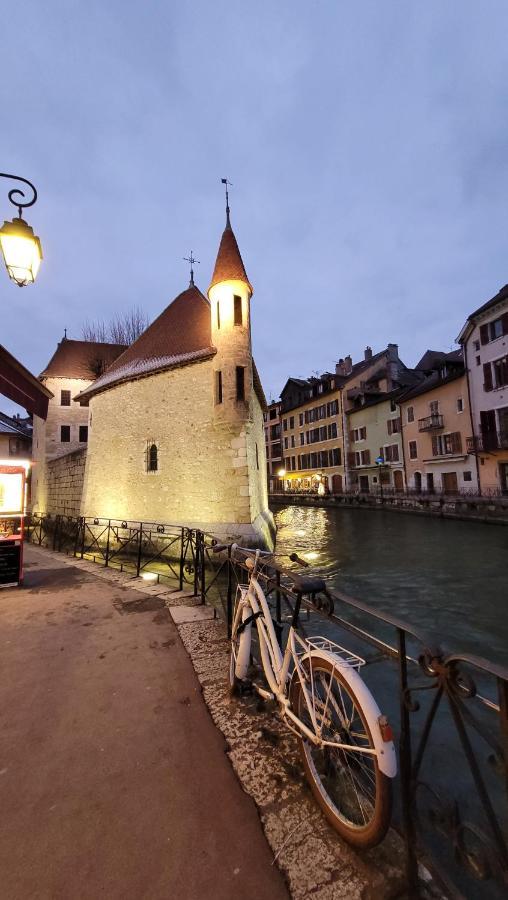 Annecy Lake Central מראה חיצוני תמונה