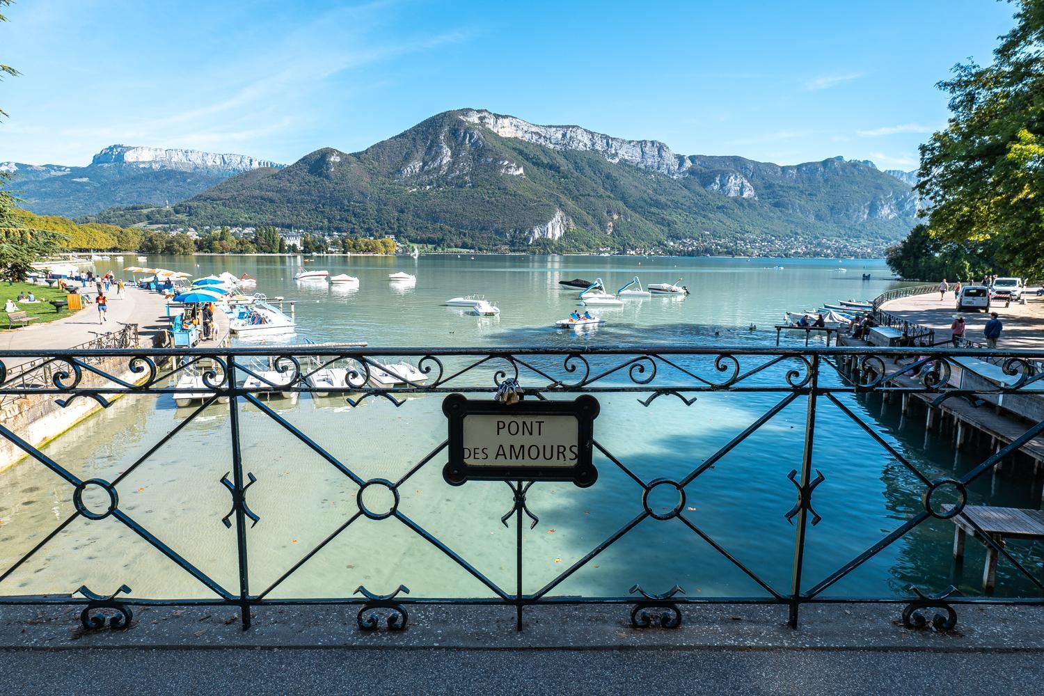 Annecy Lake Central מראה חיצוני תמונה